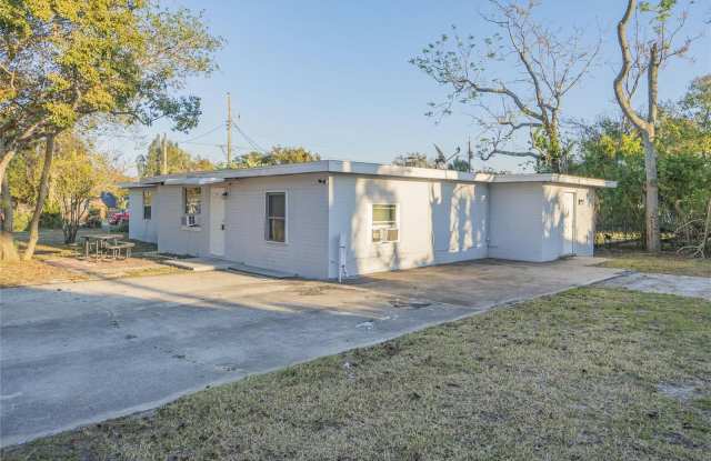 552 FAIRMOUNT ROAD photos photos