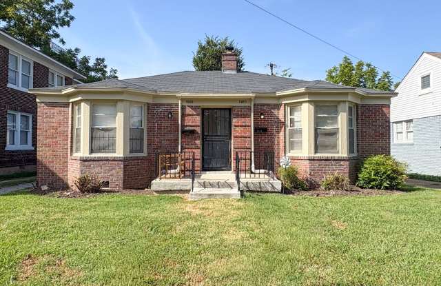 2 bedroom, 1 bath apartment near Overton Park Gallery 1