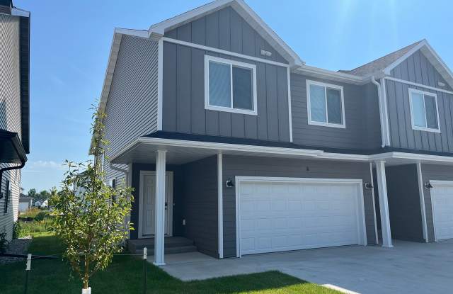 3 Bed 3 Bath Townhome Gallery 3