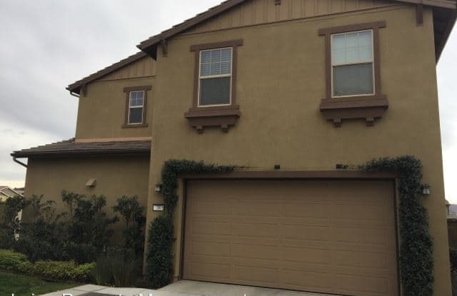 38 Lomada Street - 38 Lomada St, Ladera Ranch, CA 92694