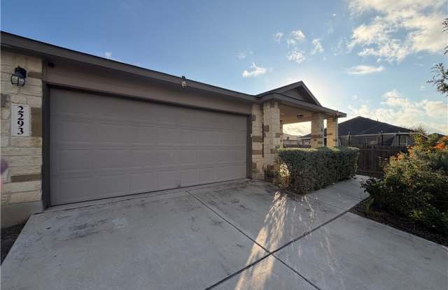 2293 Falcon Way Gallery 3