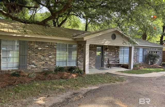 1107 Caroline Avenue photos photos