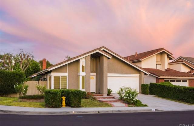 11 W Glorieta W - 11 Glorieta W, Irvine, CA 92620