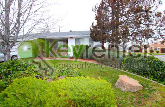 2457 39th Ave photos photos