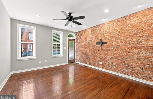 1532 E BERKS Street Gallery 4