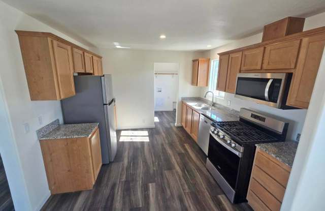 590 Kinney St photos photos