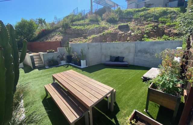 2102 Mendocino Blvd - 2102 Mendocino Boulevard, San Diego, CA 92107