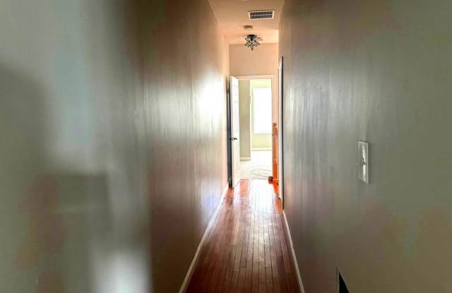 600 Appleton St photos photos