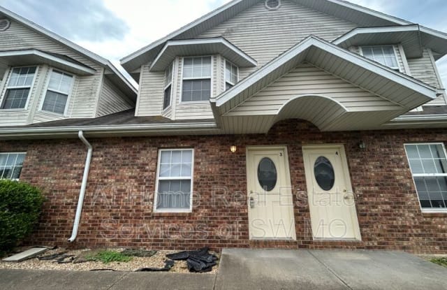 1505 W Frosty photos photos
