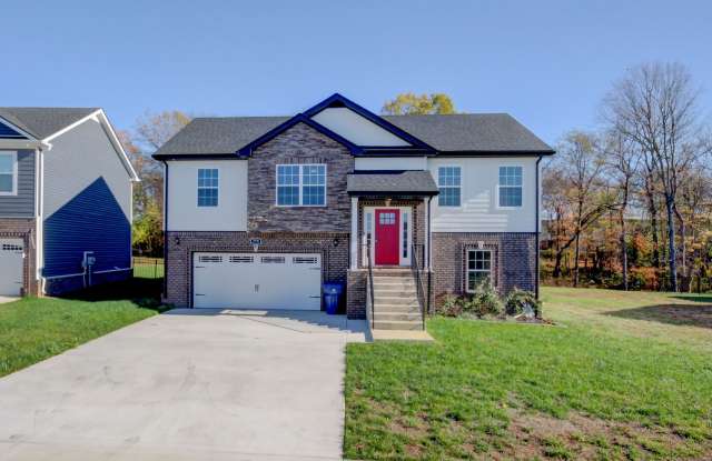 Pet Friendly Four Bedroom with Basement! Gallery 1