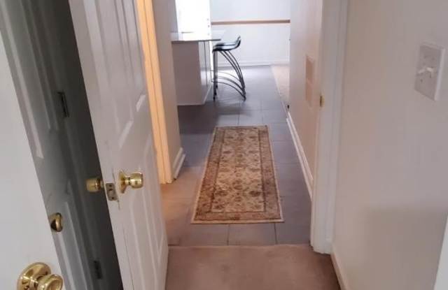 20709 RAINSBORO Drive Gallery 4