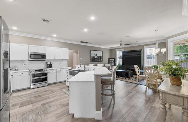 13853 Norwick Street photos photos