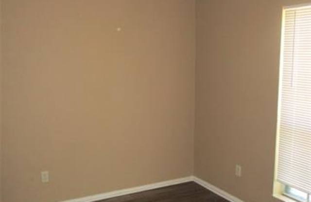817 Panay Way Drive Gallery 3