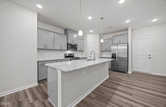 206 Fosterton Cottage Way Gallery 3