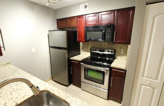 2850 N Oakland Forest Dr Apt 107 photos photos