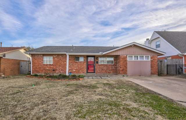 3 bed, 1.5 bath Home in Yukon, OK photos photos