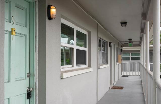 5912 5TH AVENUE N - 5912 5th Avenue North, St. Petersburg, FL 33710