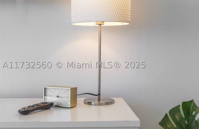 5445 Collins Ave photos photos 5445 Collins Ave photos photos