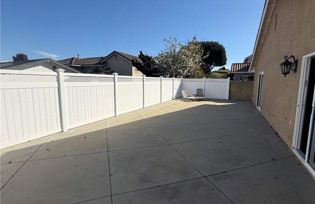 20002 Tomlee Avenue photos photos