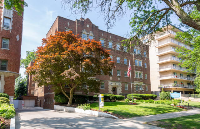 Parkway Manor Apartments photos photos