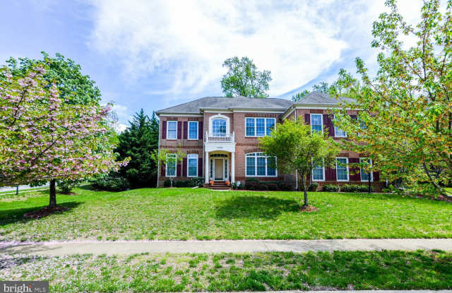 8206 WATERSIDE COURT Gallery 4