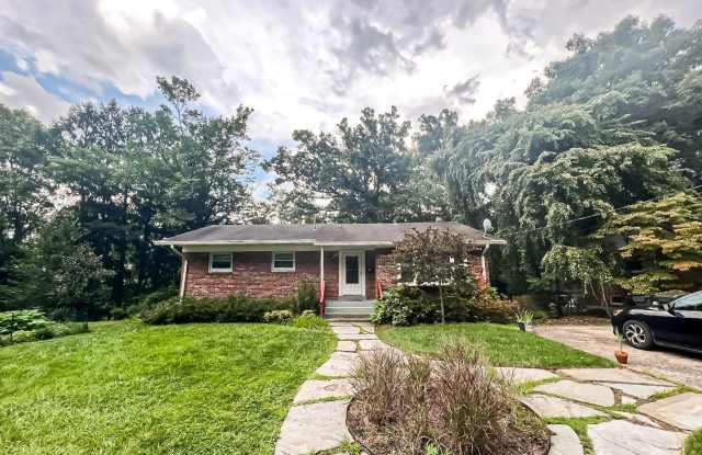 8411 Cottage St - 8411 Cottage Street, Dunn Loring, VA 22180