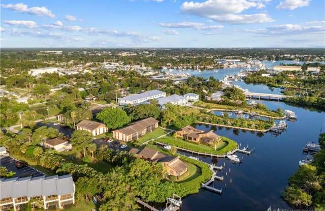 4885 SE Capstan Avenue unit: 27 photos photos