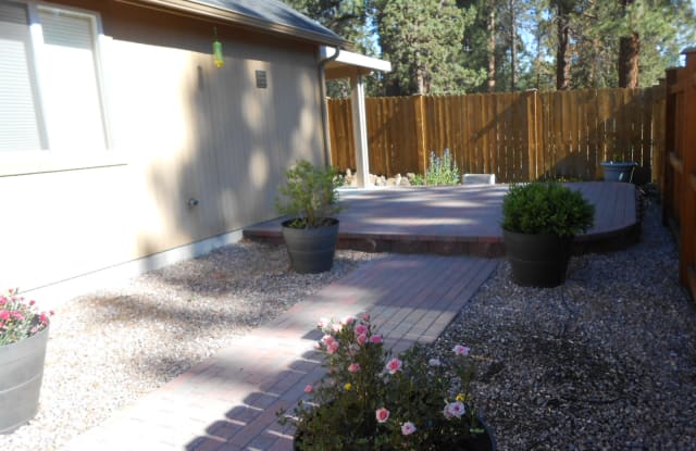 20318 Knightsbridge Place Gallery 2