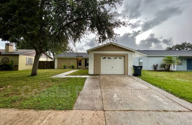 1042 Axlewood Cir - 1042 Axlewood Circle, Brandon, FL 33511
