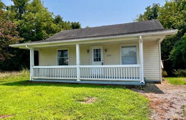 AVAILABLE AUGUST 14! 3 Bedroom Home Near Downtown Clarksville photos photos AVAILABLE AUGUST 14! 3 Bedroom Home Near Downtown Clarksville photos photos