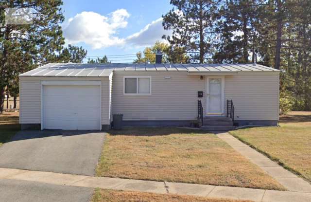 52 Garden Circle, Babbitt photos photos