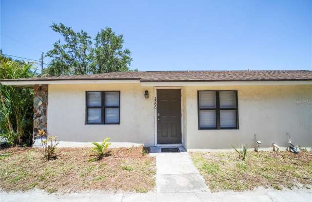 2500 CHILK AVENUE - 2500 Chilk Avenue, North Sarasota, FL 34234