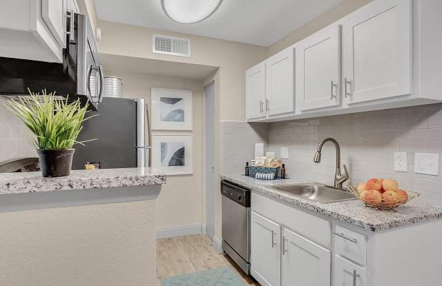 Haven at Lake Deer Apartments Gallery 4