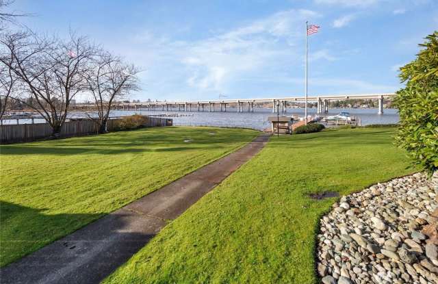 Canterbury Shores Condominiums ~ Madison Park - 2510 Canterbury Lane East, Seattle, WA 98112