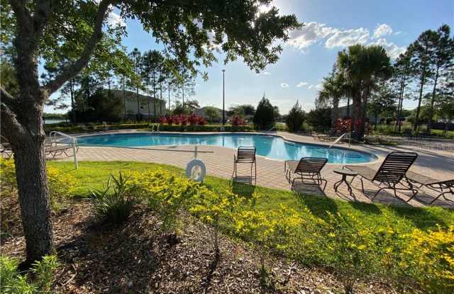 1582 SCARLET OAK LOOP Gallery 2