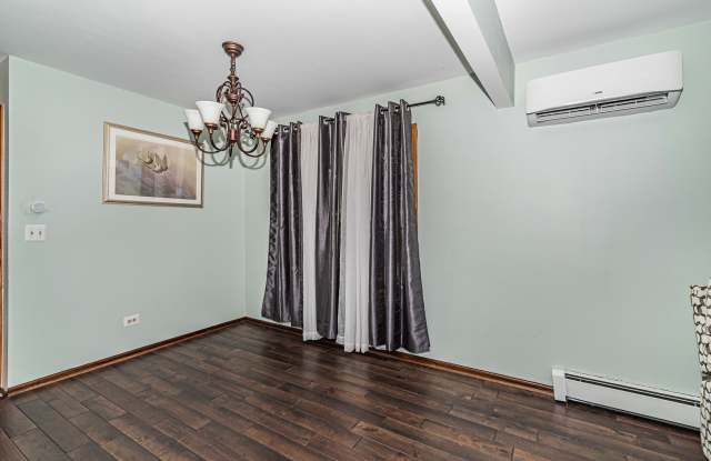 6013 West Gunnison Street Gallery 4