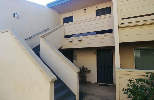Move-in Special: 1/2 off 1st month's rent! Clairemont Studio - 3250 Ashford Street, San Diego, CA 92111