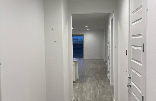9704 E TWINKLE Avenue Gallery 3