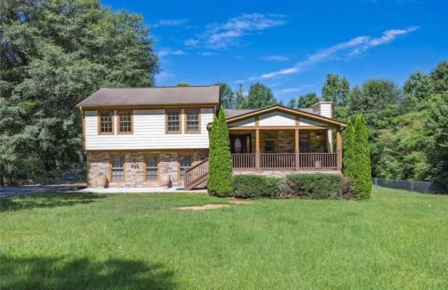 2460 Sims Drive NE photos photos