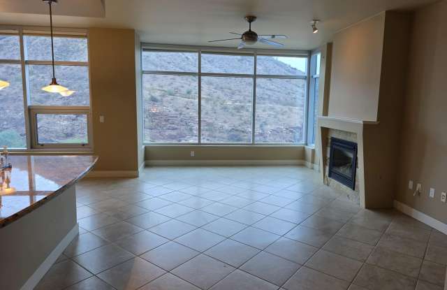 140 E RIO SALADO Parkway Gallery 4