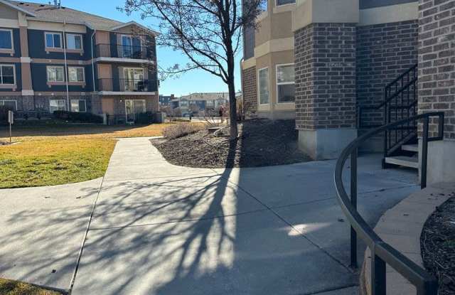 104 E Resaca Dr #E2 - 104 East Resaca Drive, Midvale, UT 84070