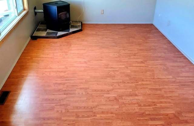 303 Charcoal Ct Gallery 4