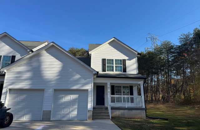 Lux Three Bedroom Townhouse in Sherrills Ford - 7670 Keistlers Store Road, Lake Norman of Catawba, NC 28673