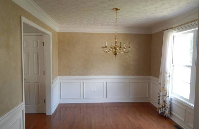4010 Riversong Drive Gallery 3
