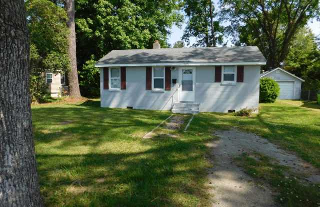 2208 1/2 Spencer Avenue - 2208 Spencer Avenue, New Bern, NC 28560