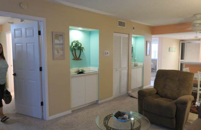 Turnkey 2/2 in a resort community golf and tennis photos photos