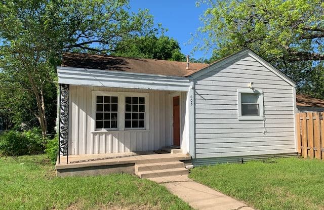 605 Radam Ln - 605 Radam Lane, Austin, TX 78745