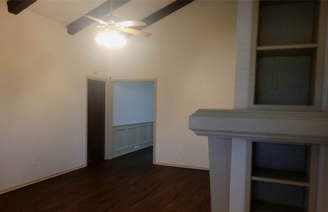 341 DOGWOOD Drive Gallery 3