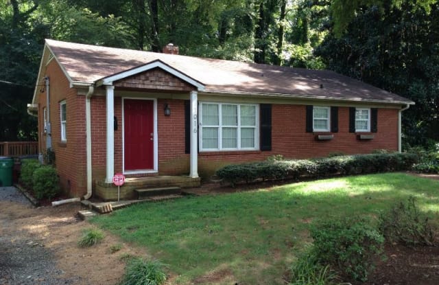 1016 Hickory Nut St - 1016 Hickory Nut Street, Charlotte, NC 28205