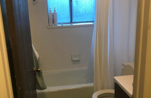 1B/1B Pet Friendly Apartment South of BYU photos photos